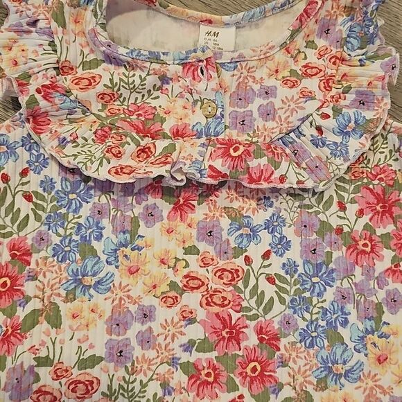 Colorful Kids Clothing Set with Floral and Animal Prints - Picture 5 of 13